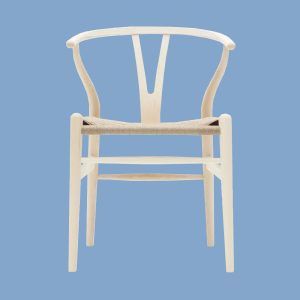 Ch24-Y-stol-Carl-Hansen-og-søn-wegner-stol-i-ask-med-naturflet-blå