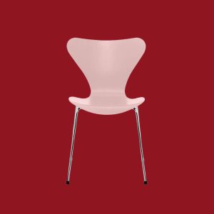 Arne-Jacobsen-7er-stol-Fritz-Hansen-3107-pale-rose-lyserød-krom-rød