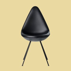 Arne-Jacobsen-dråben-stol-Fritz-Hansen-3110-sort-gul